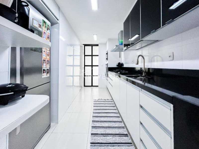 Apartamento, 3 quartos, 228 m² - Foto 4