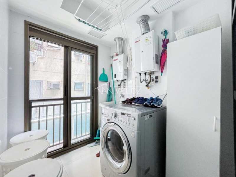 Apartamento, 3 quartos, 228 m² - Foto 2