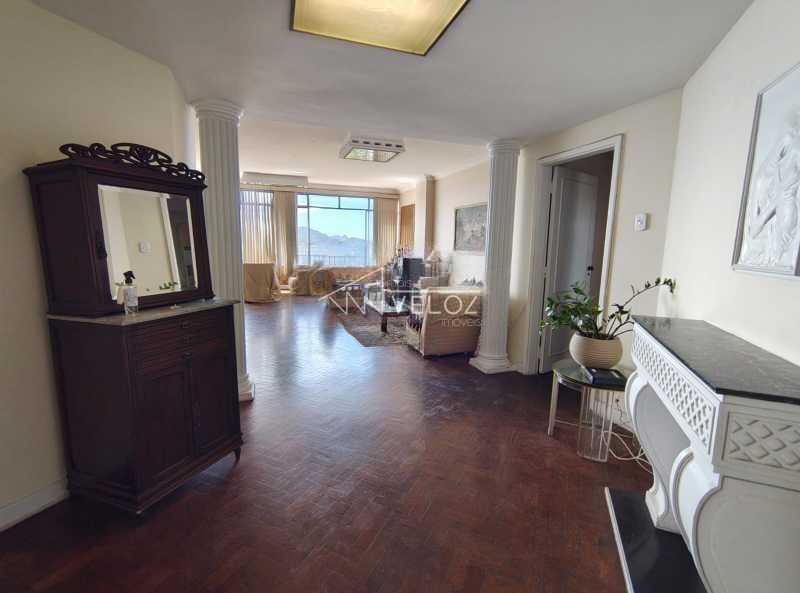 Apartamento, 3 quartos, 216 m² - Foto 17