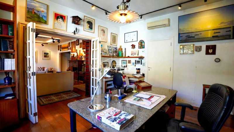 Apartamento, 4 quartos, 250 m² - Foto 1