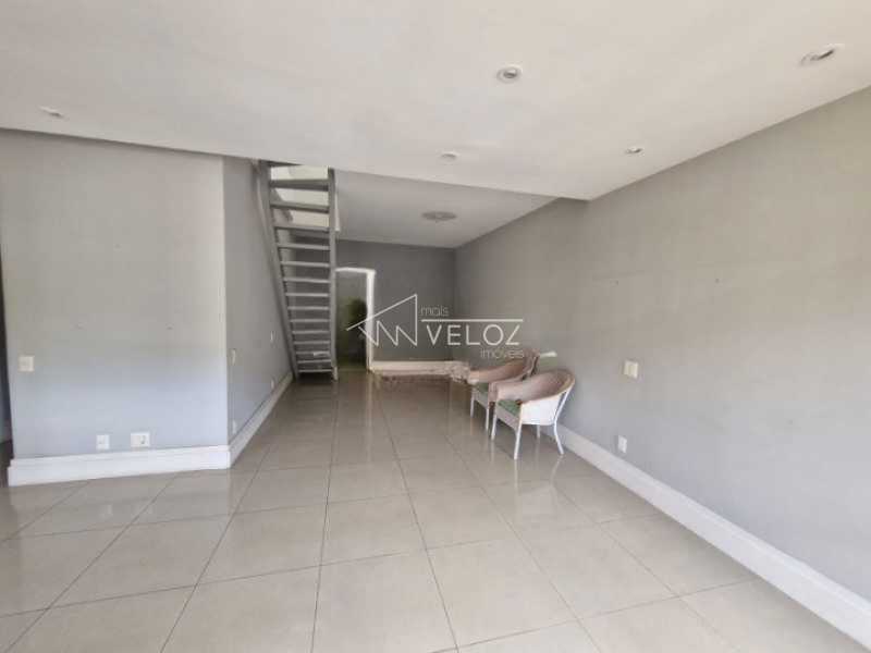 Cobertura, 3 quartos, 222 m² - Foto 1