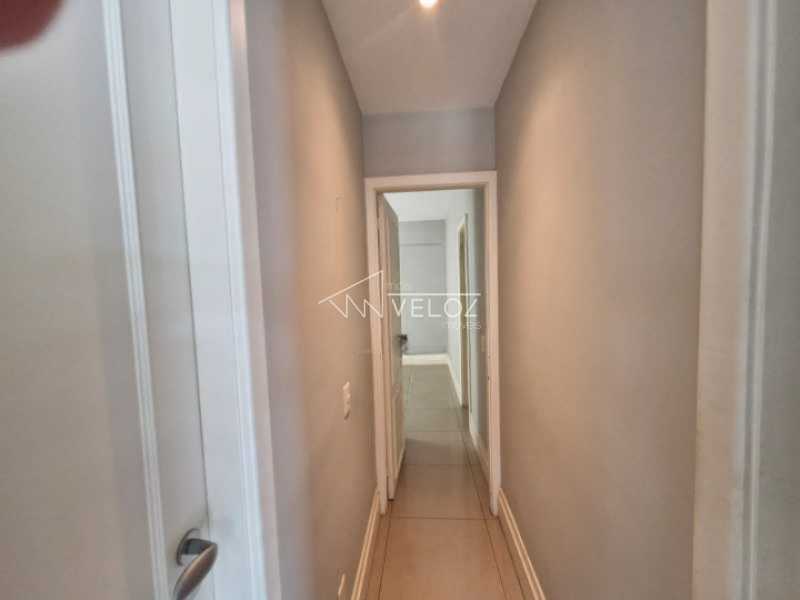 Cobertura, 3 quartos, 222 m² - Foto 2