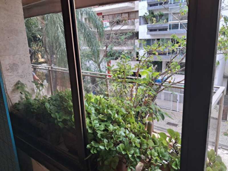 Apartamento, 3 quartos, 130 m² - Foto 2