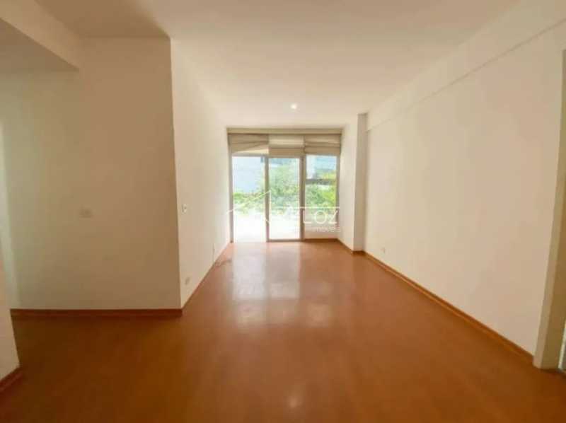 Apartamento, 3 quartos, 100 m² - Foto 8