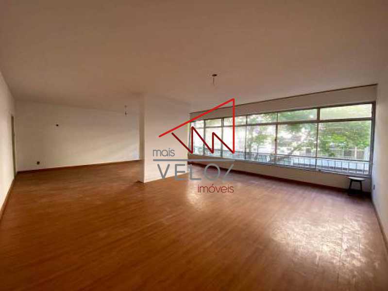 Apartamento à venda com 4 quartos, 300m² - Foto 1