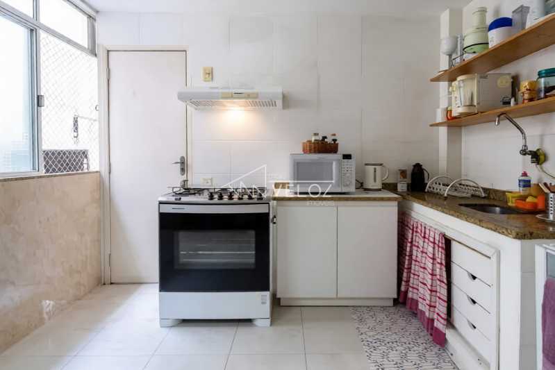 Apartamento, 4 quartos, 216 m² - Foto 13