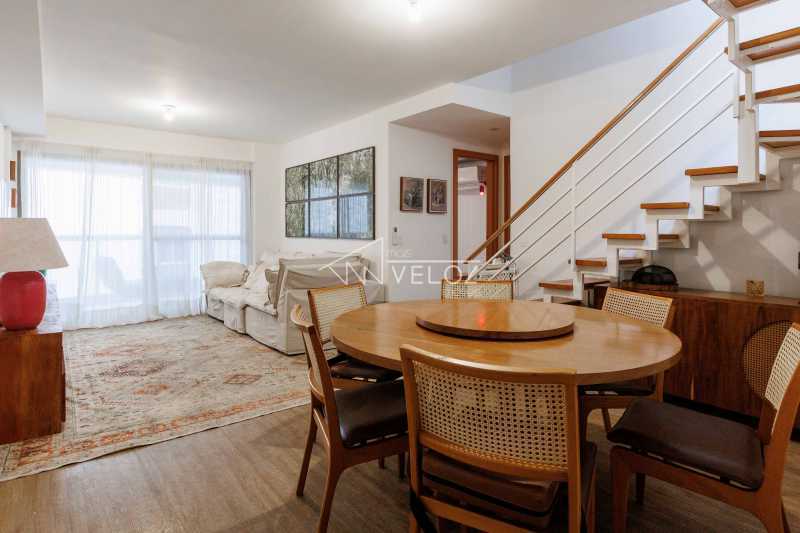 Cobertura, 3 quartos, 252 m² - Foto 1