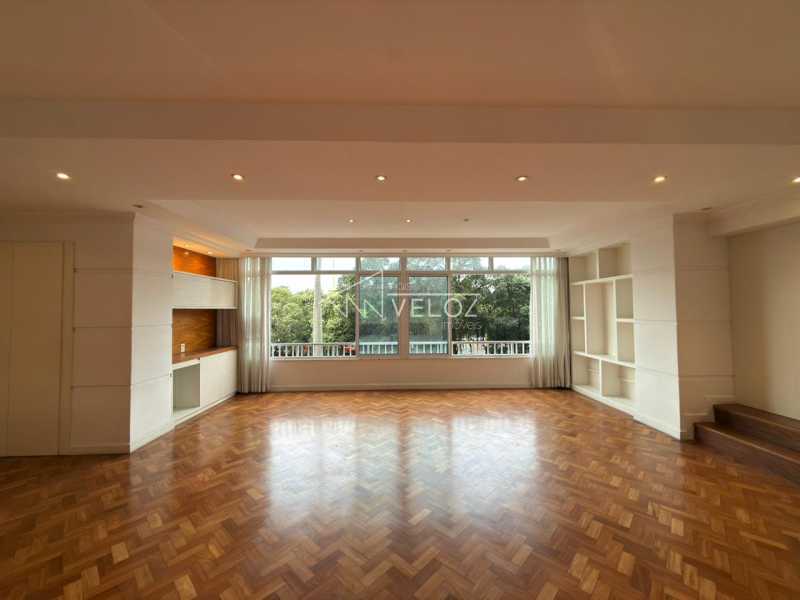 Apartamento, 3 quartos, 216 m² - Foto 5