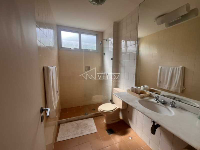 Apartamento, 3 quartos, 224 m² - Foto 2