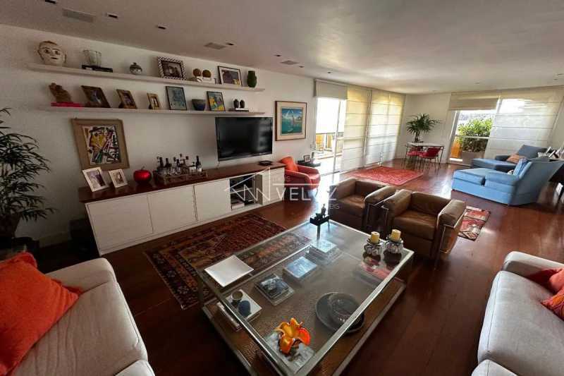 Apartamento, 3 quartos, 253 m² - Foto 2