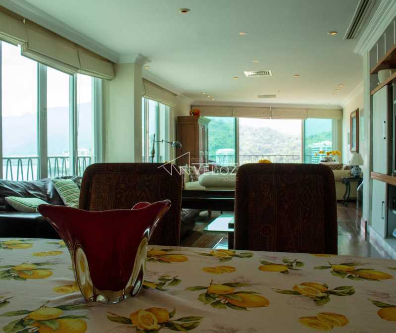 Apartamento, 4 quartos, 216 m² - Foto 2