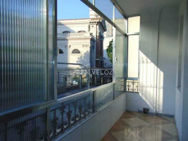 Apartamento, 3 quartos, 125 m² - Foto 2
