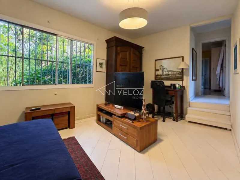 Apartamento, 4 quartos, 230 m² - Foto 1
