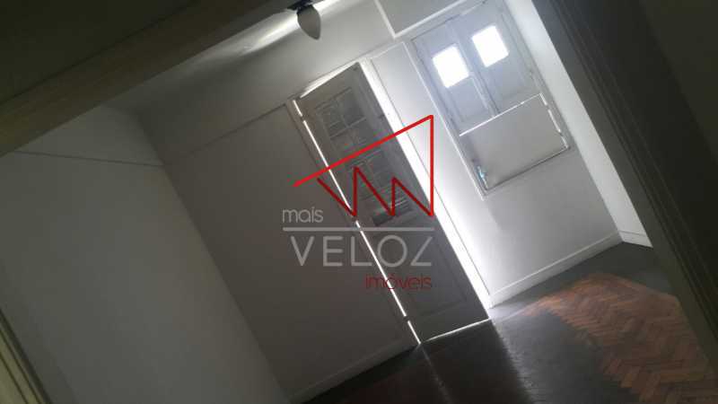 Apartamento à venda com 2 quartos, 65m² - Foto 11