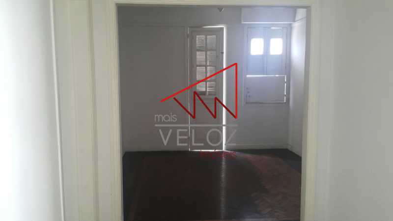 Apartamento à venda com 2 quartos, 65m² - Foto 19