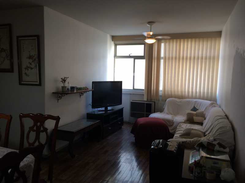 Apartamento à venda com 3 quartos, 115m² - Foto 1