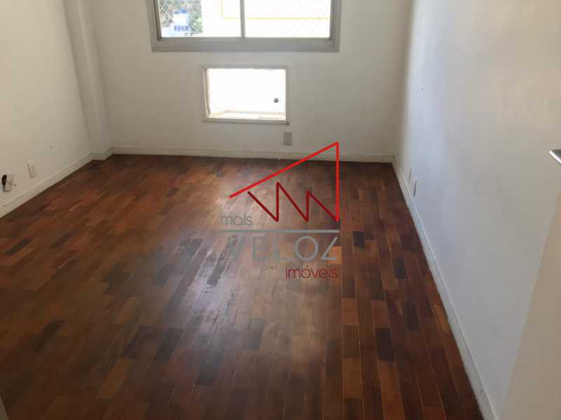 Apartamento à venda com 2 quartos, 75m² - Foto 8