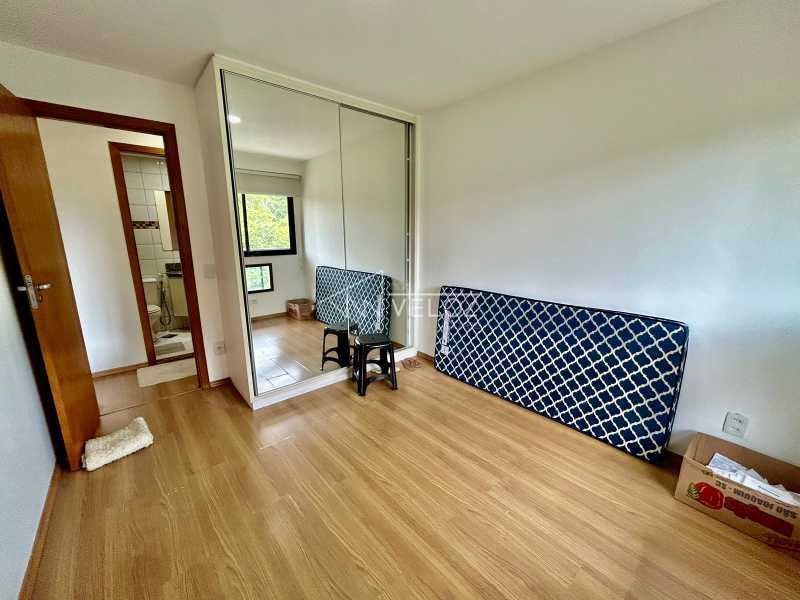 Apartamento à venda com 2 quartos, 77m² - Foto 11