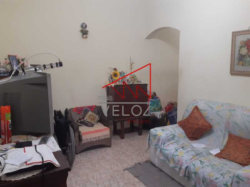 Casa de Vila à venda com 4 quartos, 130m² - Foto 2