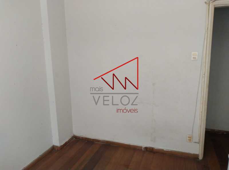 Apartamento à venda com 2 quartos, 64m² - Foto 13