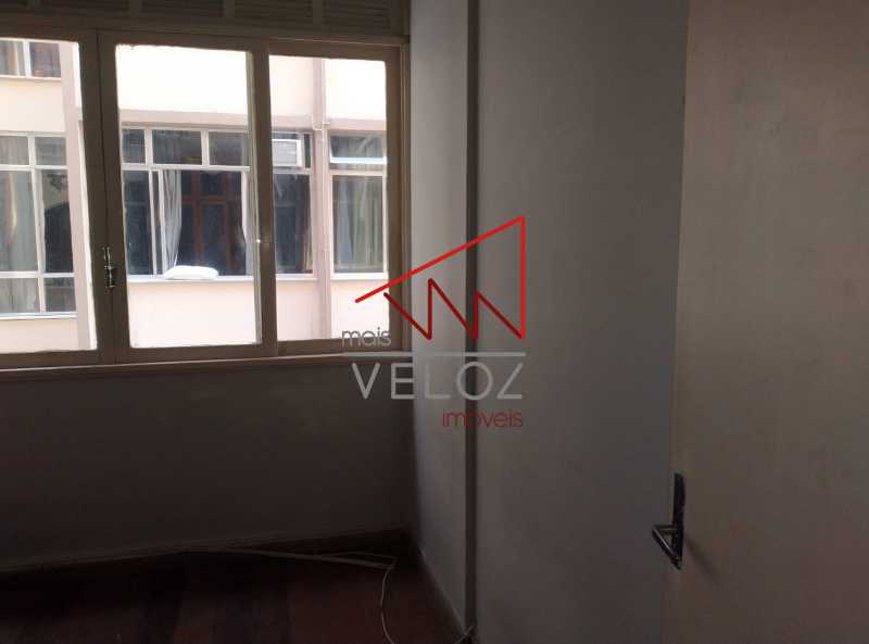 Apartamento à venda com 2 quartos, 64m² - Foto 12