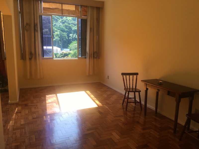 Apartamento à venda com 3 quartos, 120m² - Foto 1