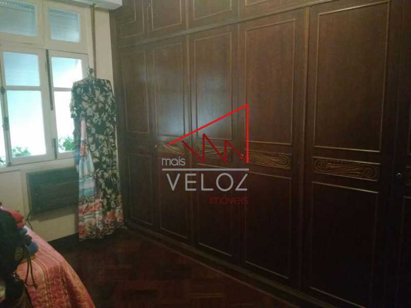 Apartamento à venda com 5 quartos, 260m² - Foto 13