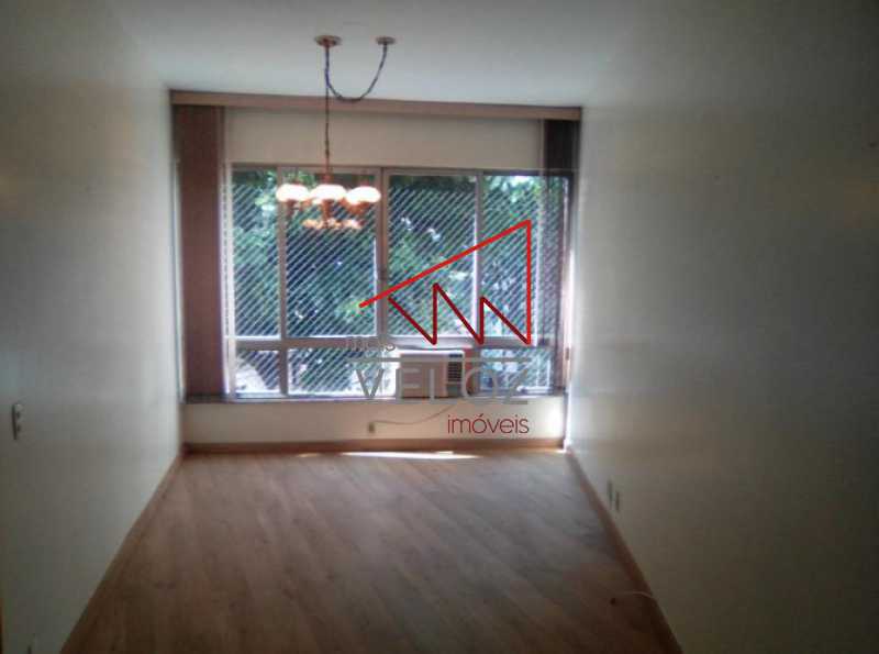 Apartamento à venda com 3 quartos, 140m² - Foto 1