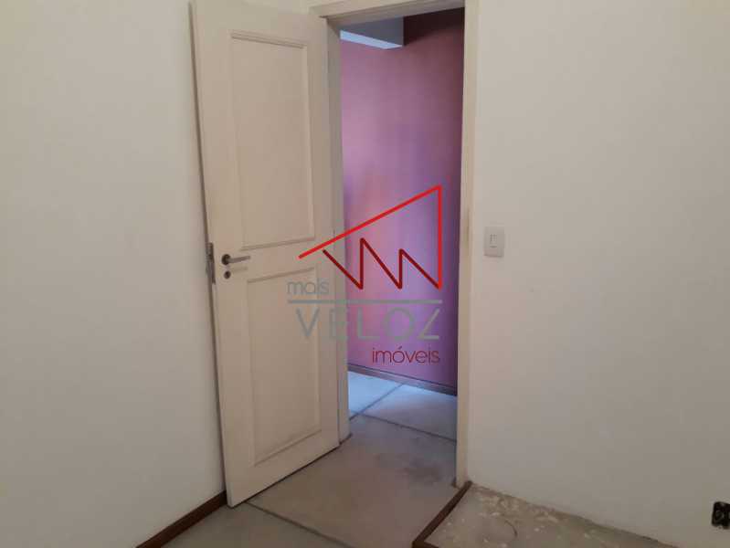 Apartamento à venda com 2 quartos, 60m² - Foto 20