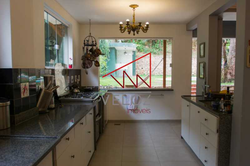 Casa à venda com 6 quartos, 560m² - Foto 23