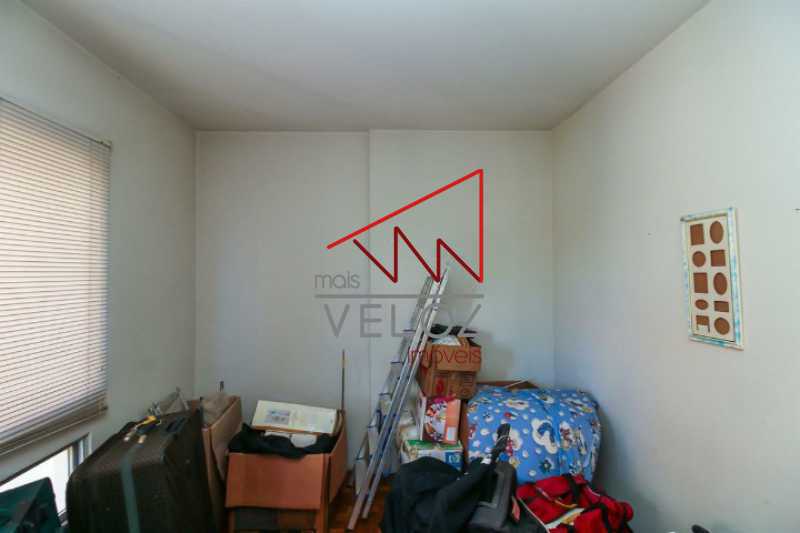 Apartamento à venda com 2 quartos, 70m² - Foto 12