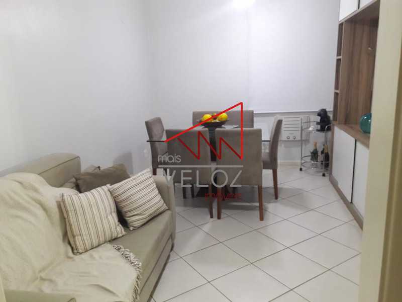 Apartamento à venda com 1 quarto, 45m² - Foto 3