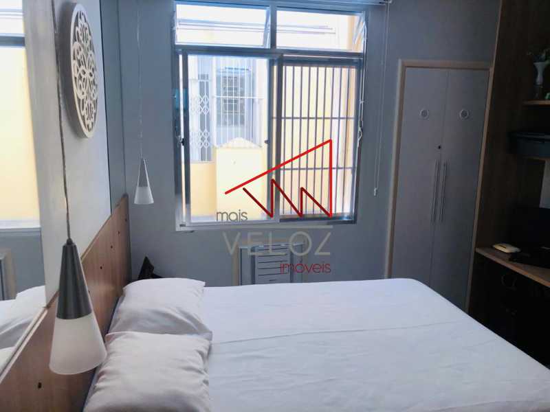 Apartamento à venda com 1 quarto, 45m² - Foto 9