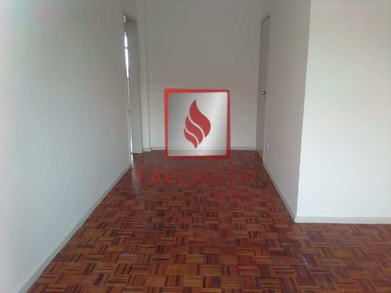 Apartamento à venda com 2 quartos, 75m² - Foto 2