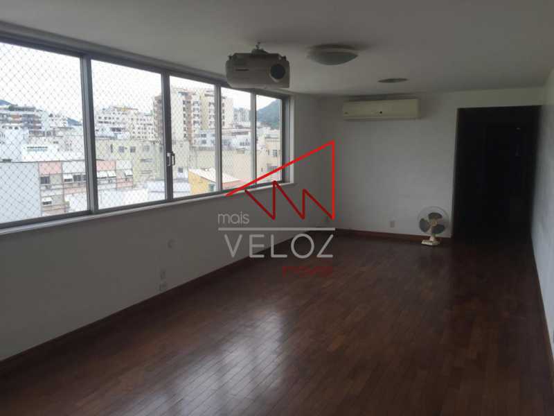 Apartamento à venda com 5 quartos, 550m² - Foto 2