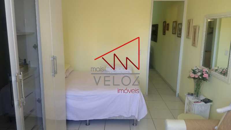 Apartamento à venda com 1 quarto, 38m² - Foto 8