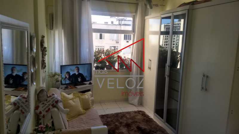 Apartamento à venda com 1 quarto, 38m² - Foto 3