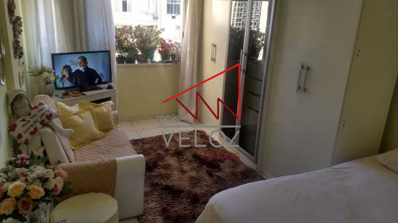 Apartamento à venda com 1 quarto, 38m² - Foto 2