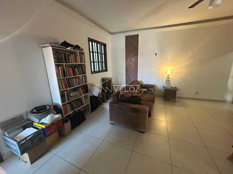 Casa à venda com 2 quartos, 122m² - Foto 4