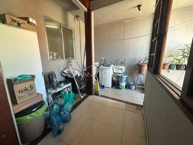 Casa à venda com 2 quartos, 122m² - Foto 12