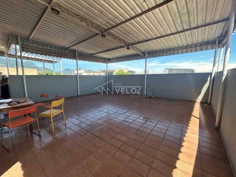 Casa à venda com 2 quartos, 122m² - Foto 20