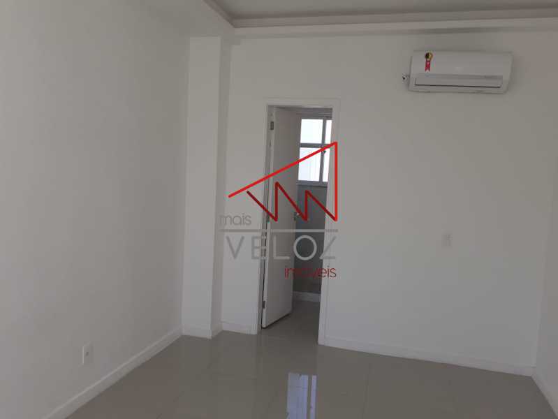 Apartamento à venda com 1 quarto, 70m² - Foto 10