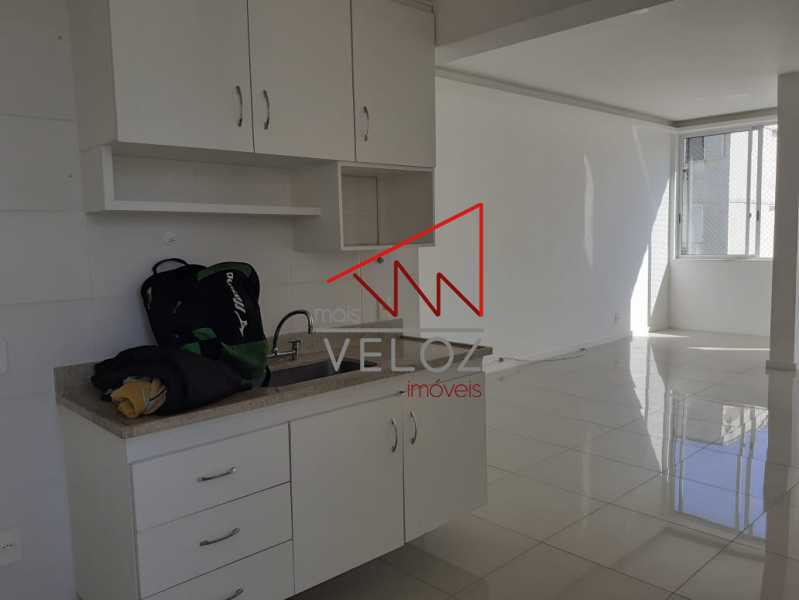 Apartamento à venda com 1 quarto, 70m² - Foto 11