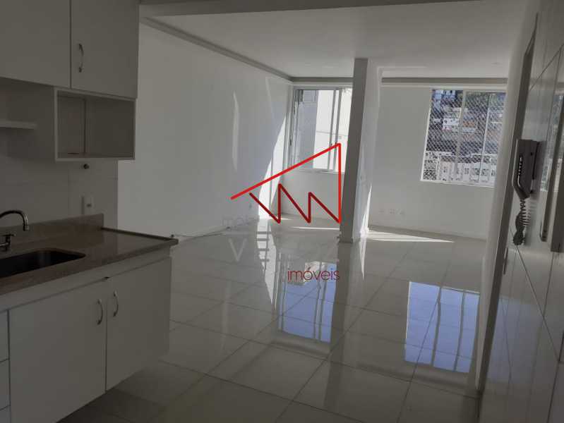 Apartamento à venda com 1 quarto, 70m² - Foto 1