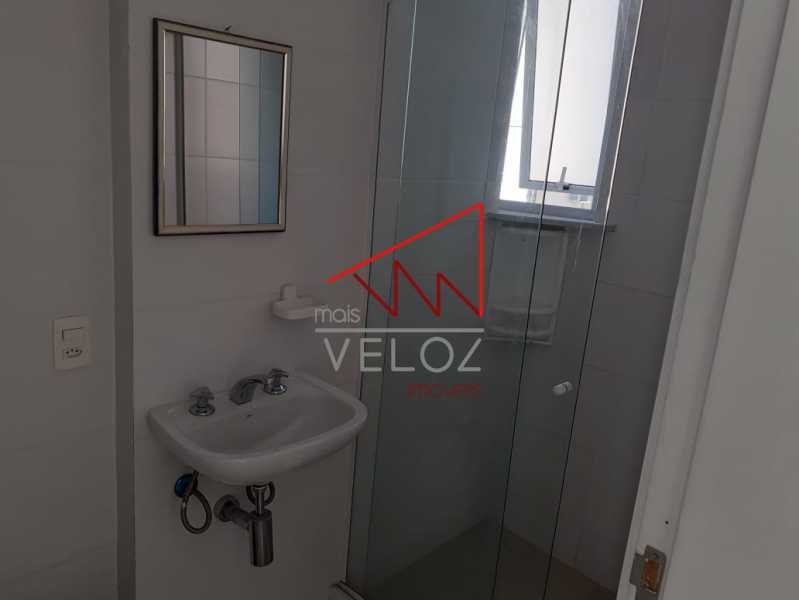 Apartamento à venda com 1 quarto, 70m² - Foto 17