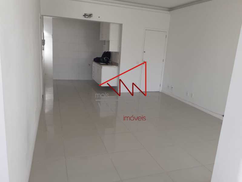 Apartamento à venda com 1 quarto, 70m² - Foto 22