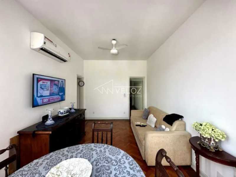 Apartamento à venda com 2 quartos, 76m² - Foto 2