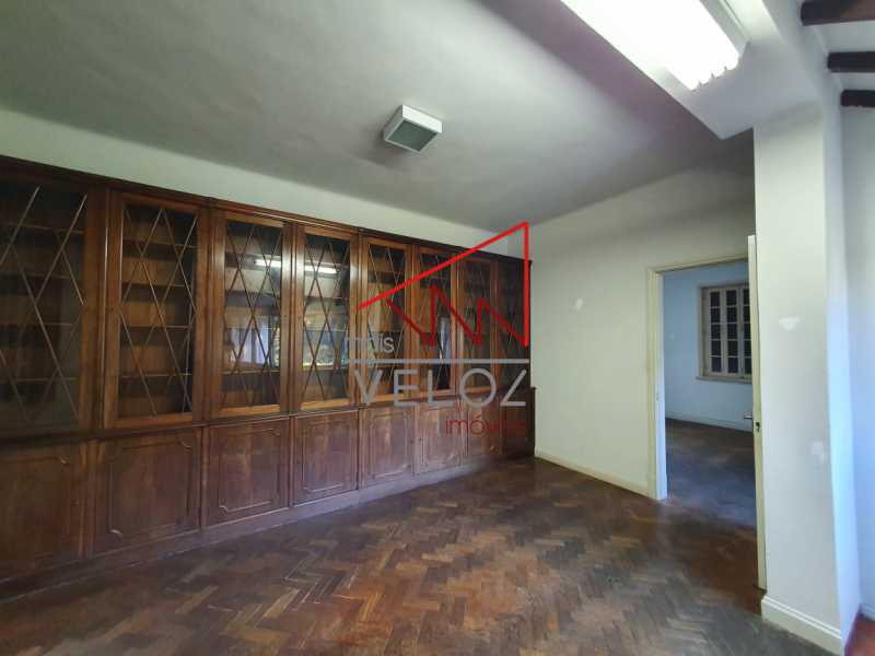 Casa à venda com 6 quartos, 500m² - Foto 24