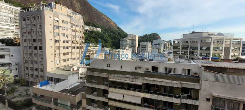 Apartamento à venda com 3 quartos, 111m² - Foto 3