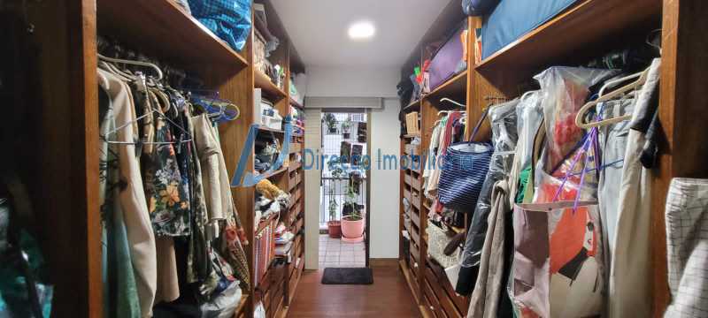 Apartamento à venda com 4 quartos, 191m² - Foto 19